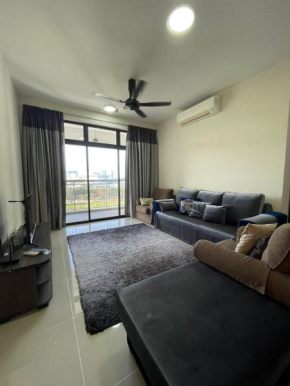 Tamara Lake View Putrajaya with Wifi and Parking